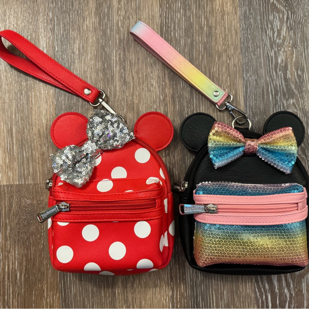 Minnie Mouse Loungefly wristlet